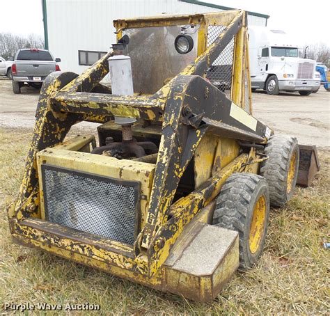 New Holland L775 